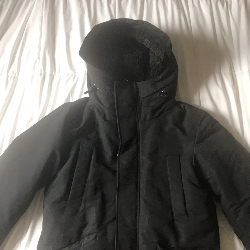 Uniqlo men’s medium winter coat
